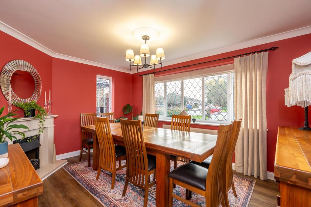 Dining Room.jpg