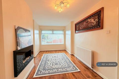 3 bedroom semi-detached house to rent, Croft Down Road, Solihull, B92