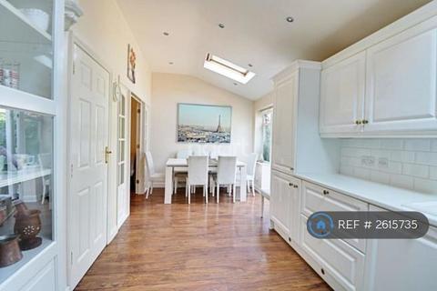 undefined, The Greenway, London, NW9