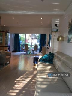 undefined, The Greenway, London, NW9