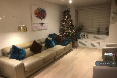 undefined, The Greenway, London, NW9
