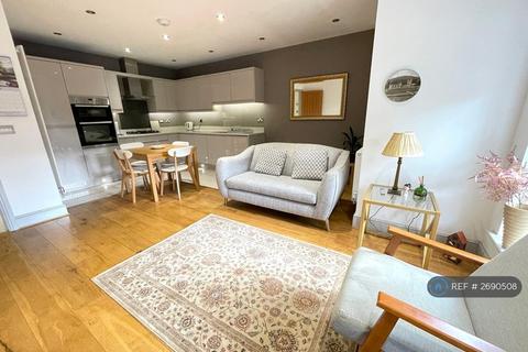 2 bedroom flat to rent, Lime Court, Birmingham, B16
