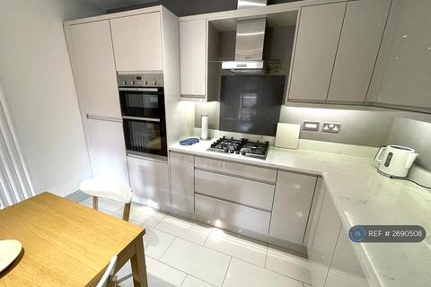 2 bedroom flat to rent, Lime Court, Birmingham, B16