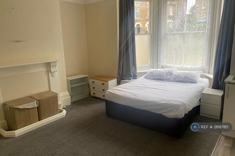 undefined, Waterden Road, Guildford, GU1