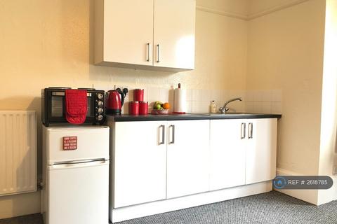 undefined, Waterden Road, Guildford, GU1
