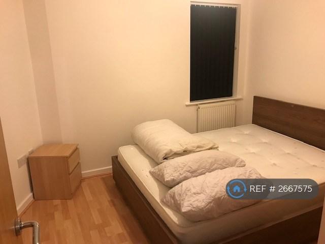 Bedroom Photo 3