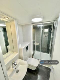 1 bedroom in a house share to rent, Beechwood View, Leeds, LS4