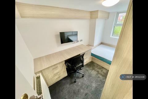 undefined, Beechwood View, Leeds, LS4