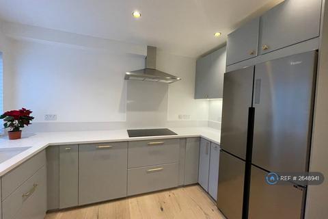 undefined, Grand Walk, London, E1