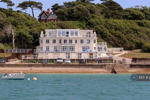 undefined, Pilots Point, Totland Bay, PO39