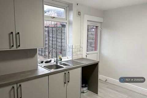 2 bedroom terraced house to rent, Seddon Street, Little Hulton, Manchester, M38