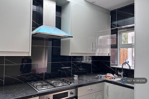 1 bedroom in a house share to rent, Lowerfield Road, Reading, RG1