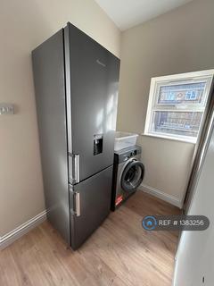 1 bedroom in a house share to rent, Lowerfield Road, Reading, RG1