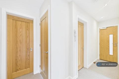 2 bedroom flat to rent, Dobbin Hill, Sheffield, S11