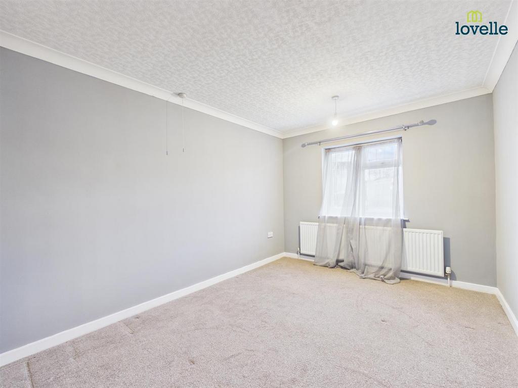 CAM01383 G0-PR0435-STILL012.jpg