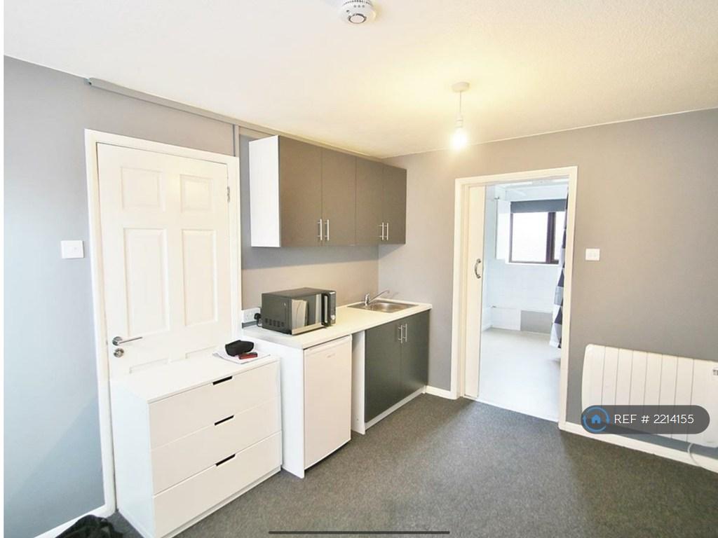 Front Room/Kitchen