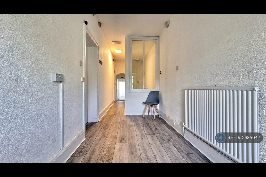 1st Floor Corridor