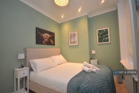 2 bedroom flat to rent, Brighton Terrace, London, SW9