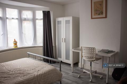 1 bedroom in a house share to rent, Brampton Grove, Wembley, HA9