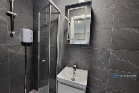 Studio to rent, Marlborough Road, Watford, WD18