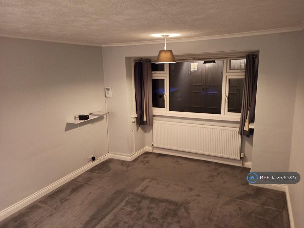 Large Bedroom 1