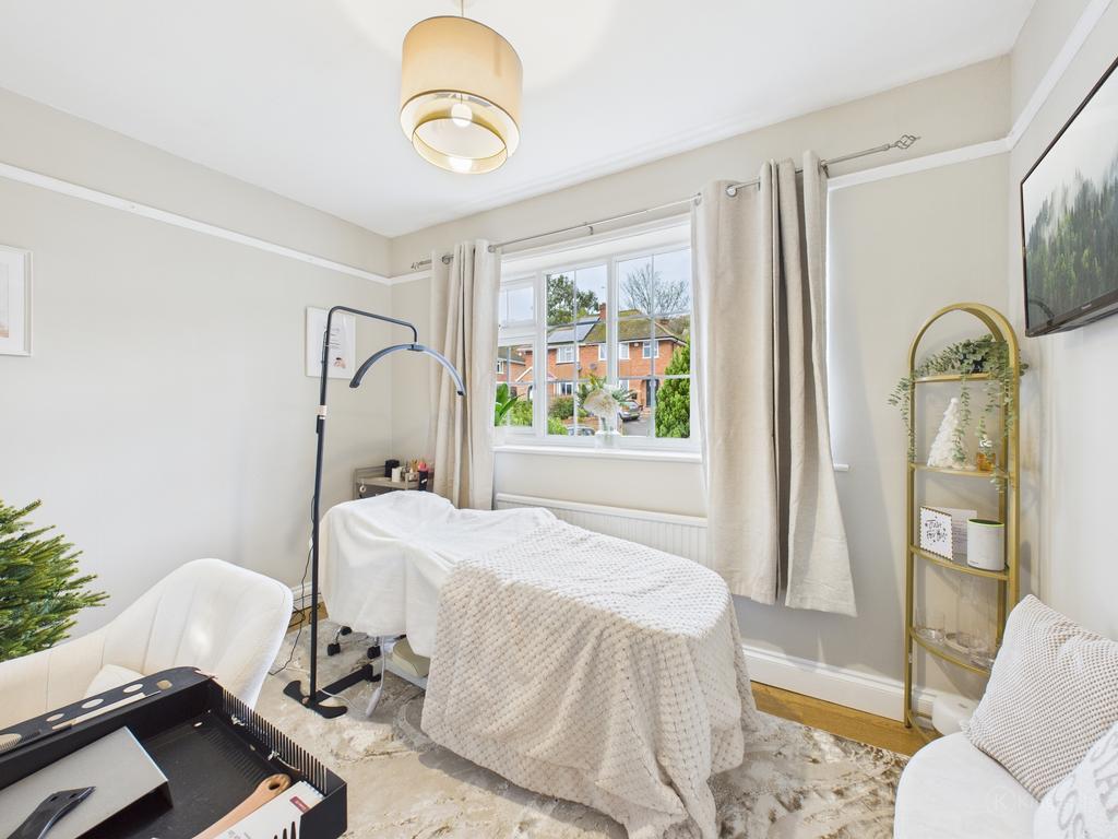 Cam02119 g0 pr0497 still021