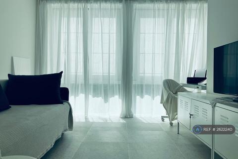 undefined, Cendal Crescent, London, E1