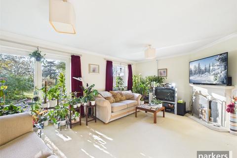 undefined, Floral Court, Hare Hatch RG10