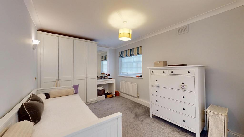 2nd bedroom