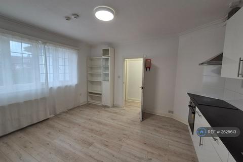 1 bedroom flat to rent, Wycombe Gardens, London, NW11