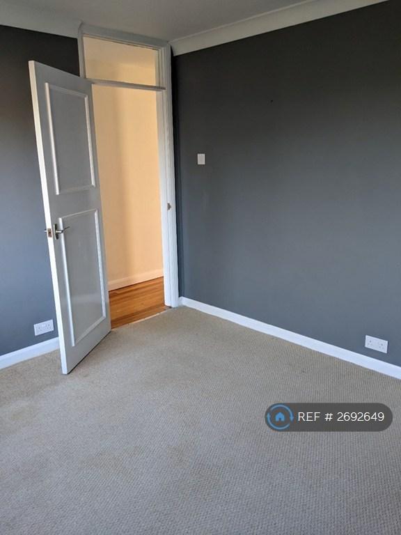 Downstairs Reception / Bedroom