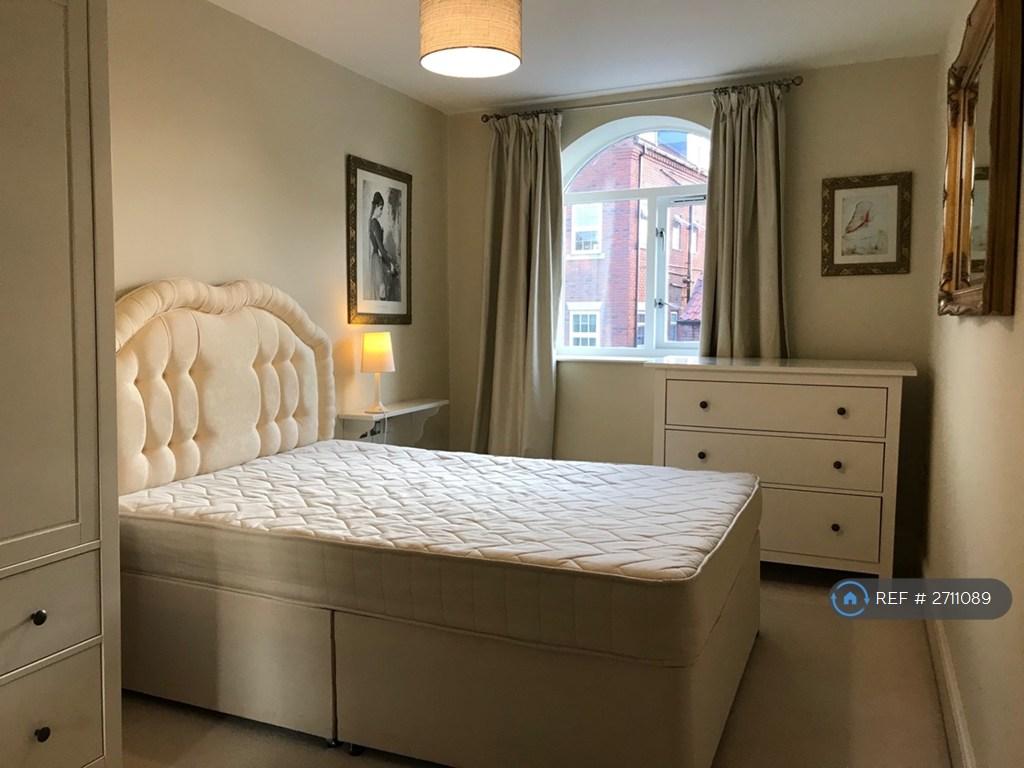 Main Bedroom