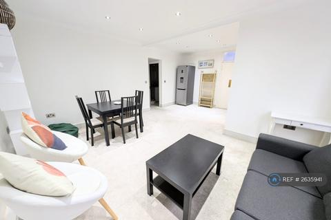 3 bedroom flat to rent, Charlbert Court, St John's Wood, NW8