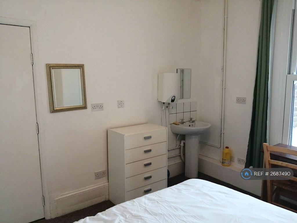 Rear Bedroom