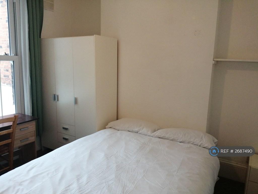 Rear Bedroom