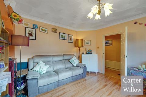 3 bedroom terraced house for sale, Stamford Road, Dagenham, Essex