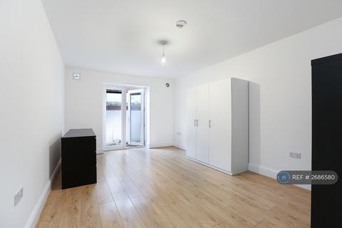 1 bedroom flat to rent, Gordon Road, London, W5
