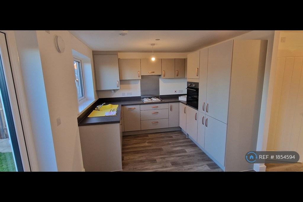 Kitchen &amp; Dining