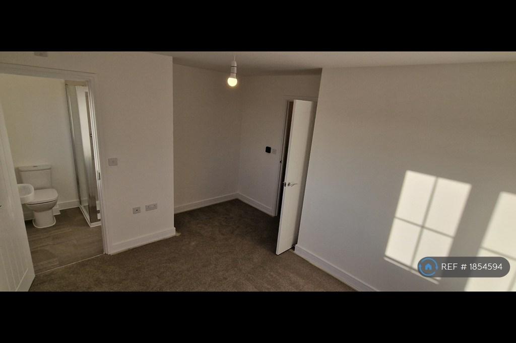 Bedroom 1 With Ensuite