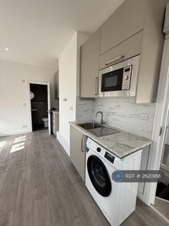 undefined, Wennington Road, Rainham, RM13