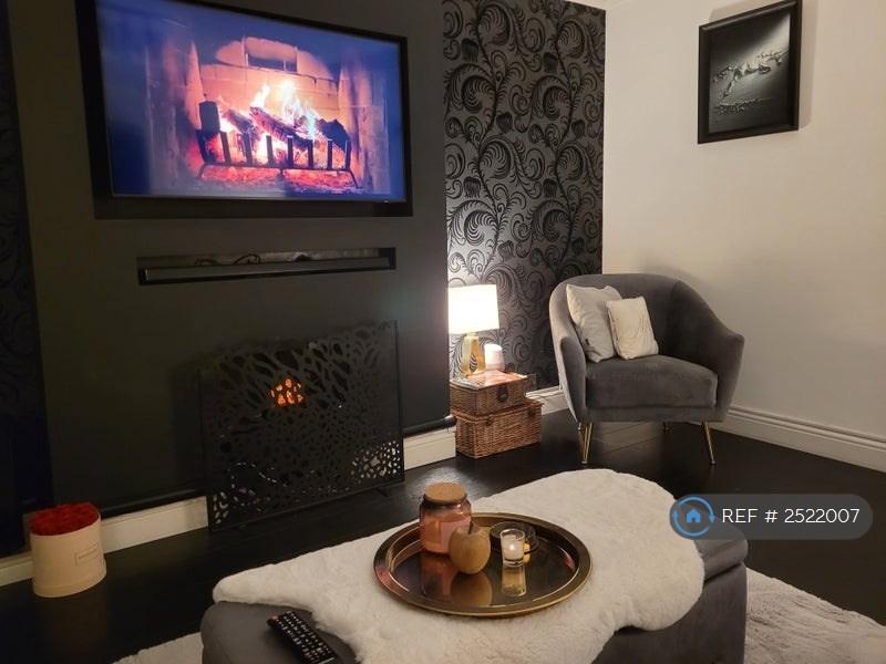 Cozy And Comfy Lounge With Samsung Smart Tv