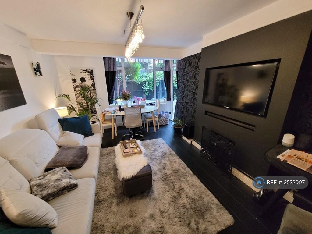 Cozy And Comfy Lounge With Samsung Smart Tv