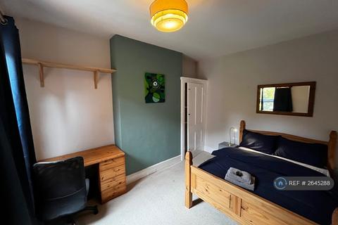 undefined, Queen Anne Street, Milton Keynes, MK13