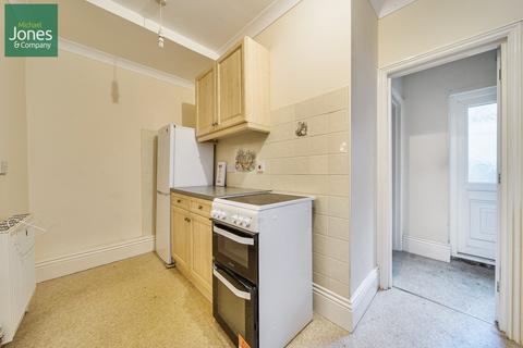 undefined, New Parade, Worthing, West Sussex, BN11