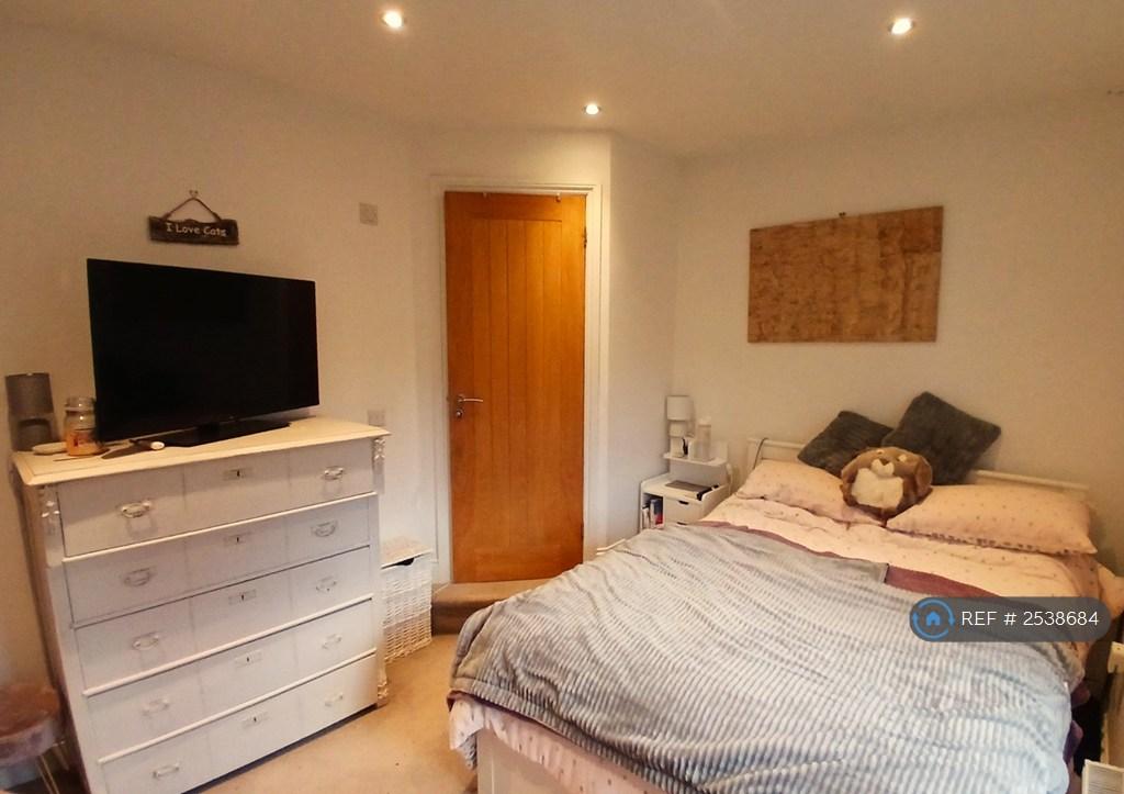 Bedroom 2 Leading To Ensuite