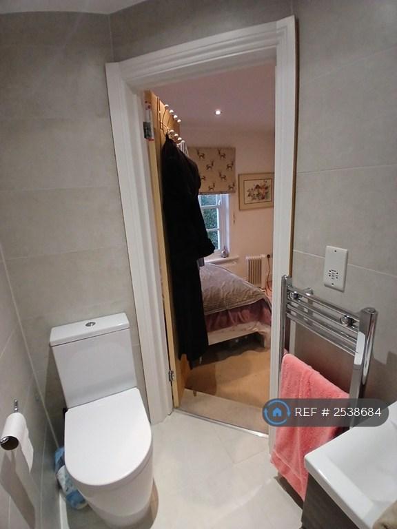 Bed 2 - Ensuite