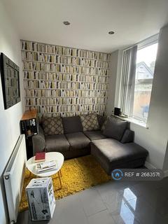 1 bedroom in a house share to rent, Poplar Grove, Stockport, SK2