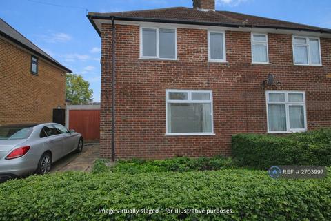 2 bedroom semi-detached house to rent, Parsloes Avenue, Dagenham, RM9