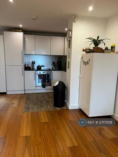 2 bedroom flat to rent, High Street, Slough, SL1
