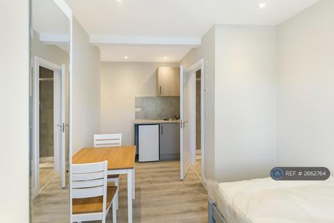 undefined, Lime Close, South Ockendon, RM15